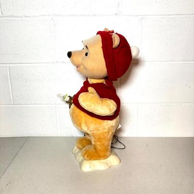 LOT 279: Disney's Winnie the Pooh and Tigger Telco Motion-ette Electronic Display Figures with Adapters