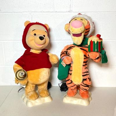 LOT 279: Disney's Winnie the Pooh and Tigger Telco Motion-ette Electronic Display Figures with Adapters