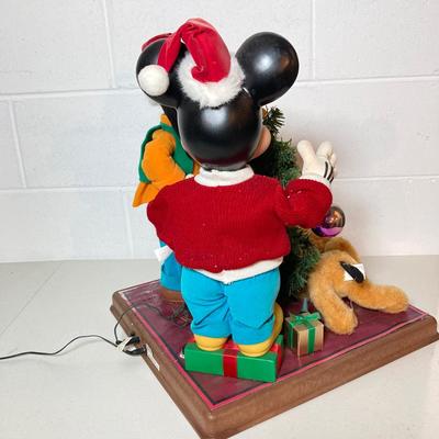 LOT 282: Disney's Electrical Musical / Lighted Christmas Display