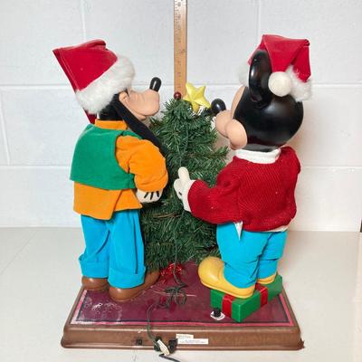 LOT 282: Disney's Electrical Musical / Lighted Christmas Display