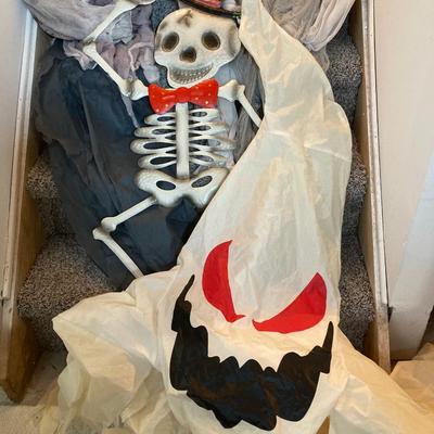 LOT 284: Halloween Decor - Skeletons, Ghosts (Inflatables) and More