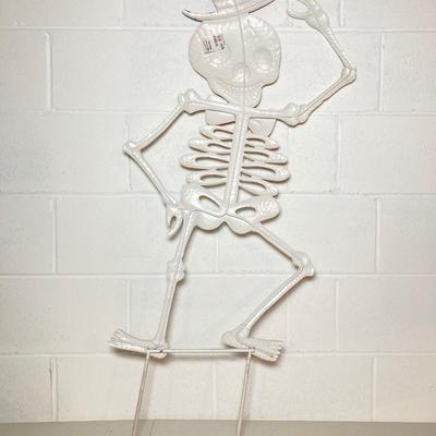 LOT 284: Halloween Decor - Skeletons, Ghosts (Inflatables) and More
