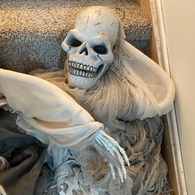 LOT 284: Halloween Decor - Skeletons, Ghosts (Inflatables) and More