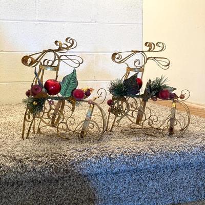 LOT 288: Holiday Gift Wrap and Decorations in Large Storage Tote