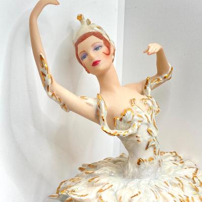 LOT 165: Stunning Ballerina Odette from Swan Lake Limited Edition of 9500 TM Bolshoi Theatre TFM