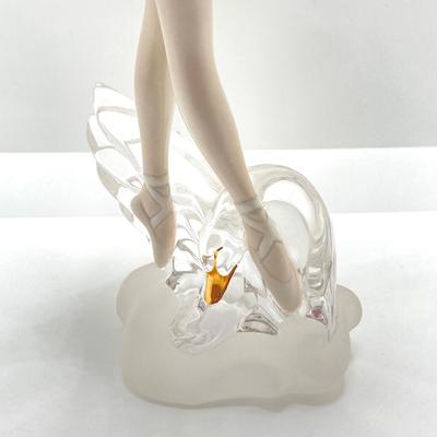 LOT 165: Stunning Ballerina Odette from Swan Lake Limited Edition of 9500 TM Bolshoi Theatre TFM
