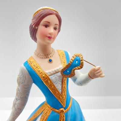 LOT 167: Lenox Fine Porcelain Figurines of "Romeo" 1990 and "Juliet" 1989 (The Legendary Princesses)