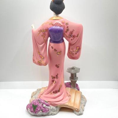 LOT 179: 1989 The Franklin Mint - "Yoshiko Manabu Saito" Fine Porcelain Figurine