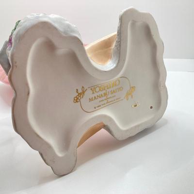 LOT 179: 1989 The Franklin Mint - "Yoshiko Manabu Saito" Fine Porcelain Figurine
