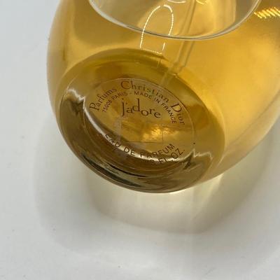 LOT 182: Collection of Perfume / - Hermes, Cartier, Donna Karan, Jivago, Elizabeth Arden and Christian Dior