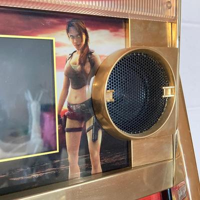 LOT 185: Lara Croft Tomb Raider Slot / Gaming Machine with Key and Tokens