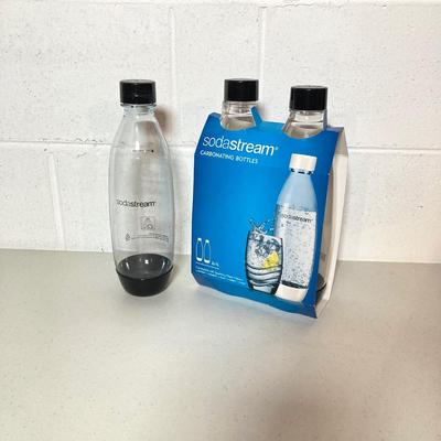 LOT 189: Soda Stream Machine with Accessories