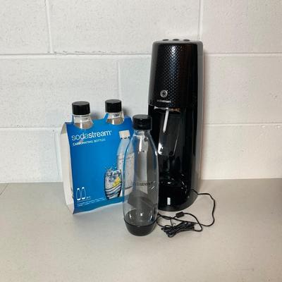LOT 189: Soda Stream Machine with Accessories