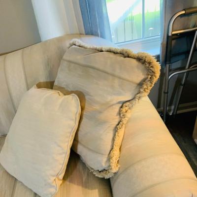LOT 219: International Furniture Sofa and Love Seat