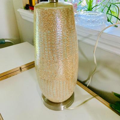 LOT 220: Decorative Ceramic Table Lamp
