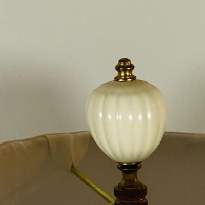 LOT 223: Lenox Porcelain Floral Table Lamp and Lenox Crescent Peachtree Vase
