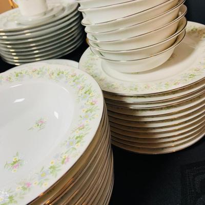 LOT 233: Johann Haviland Bavaria China Forever Spring 7 Piece Table Settings - Cup, Saucer, Dinner Plate, Salad Plate, Dessert Plate,...
