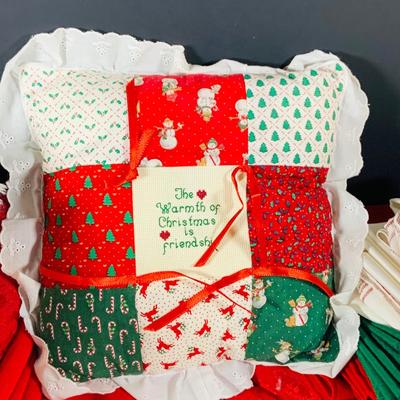 LOT 238: Large Selection of Christmas Linens, Holiday Glasses and Metal Decor