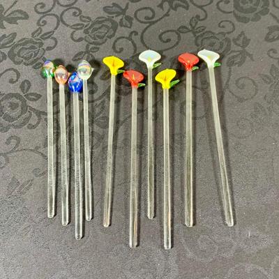 LOT 239: Spring Inspired Collection Forever Including Linen, Placemats sand Glass Drink Stirrer