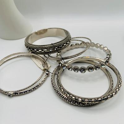 LOT 241: Fashion Bracelets and Necklaces Including Pukka Shell and More
