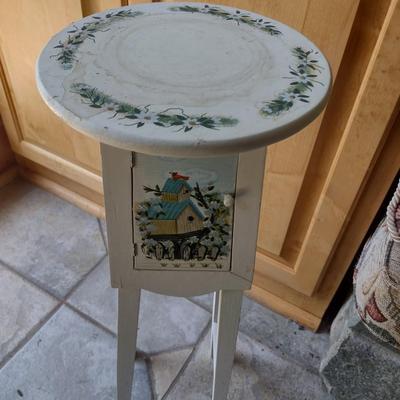 Painted Wood Finish Plant Stand