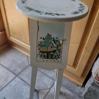 Painted Wood Finish Plant Stand