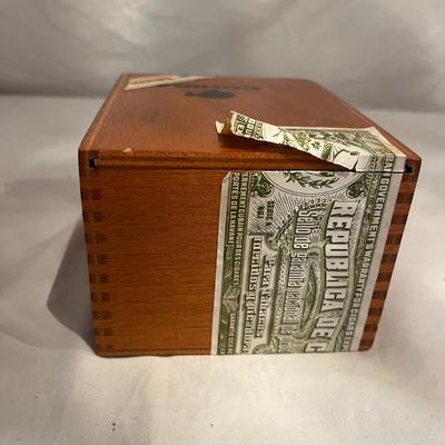 Cohiba & Romeo & Juliet’s Wooden Cigar Boxes (GB1-MG)