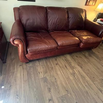 King Hickory Leather Sofa With Nailhead Accents (LR-MG)