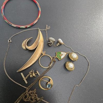 Small jewelry lot