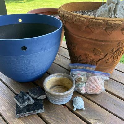 Sale Photo Thumbnail #209: Flower pots and sea shells