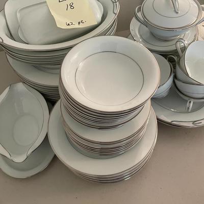 Sale Photo Thumbnail #58: Noritake Envoy China - 62 Pieces 