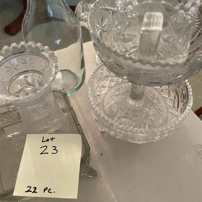 Sale Photo Thumbnail #73: 22 Pieces of Asst. Crystal