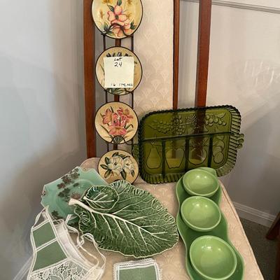 Sale Photo Thumbnail #76: Delightful assortment of decorative plates and serving pieces & small wine related textiles - 16 piece