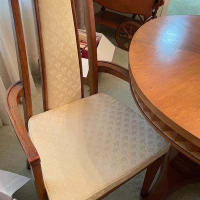 Sale Photo Thumbnail #104: MCM Dining setby Broyhill with 6 chairs, 1 leaf and protective pad