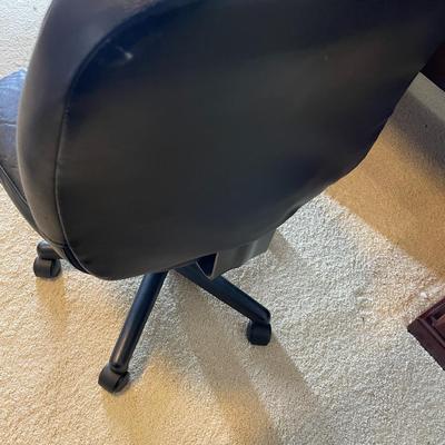 Sale Photo Thumbnail #166: Black Leather adjustable chair