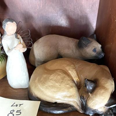 Sale Photo Thumbnail #238: Music box, sleeping cat statues, mug etc. 5 items 