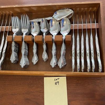 Sale Photo Thumbnail #250: Stainless flatware - serving for 12 - missing 1 spoon