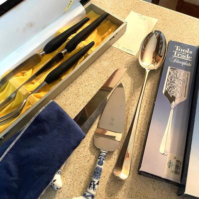 Sale Photo Thumbnail #331: (2) 3 pience serving pieces plus silverplate servers 