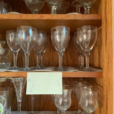 Sale Photo Thumbnail #354: Asst glasses - 41 pieces