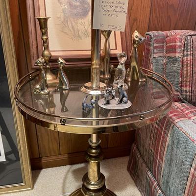 Sale Photo Thumbnail #447: Brass Lamp, Cat artwork and Brass and Bronze items