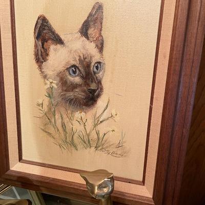 Sale Photo Thumbnail #446: Brass Lamp, Cat artwork and Brass and Bronze items