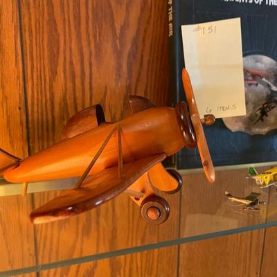 Sale Photo Thumbnail #450: Decorative airplanes & knights of the air book 