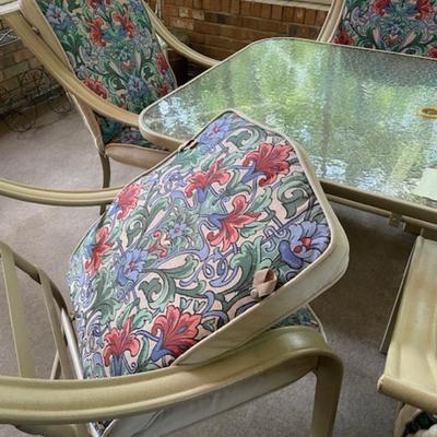 Sale Photo Thumbnail #490: Table with 6 chairs & cushions 