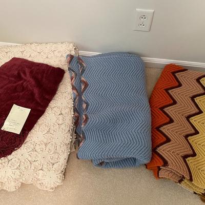 Sale Photo Thumbnail #504: 1 crocheted Coverlet, 1 throw, 2 afghans 