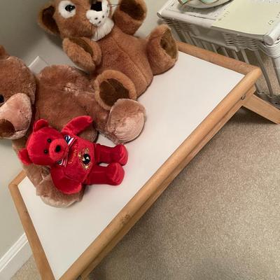 Sale Photo Thumbnail #521: 2 bedtrays, stuffed animals & serving dishes