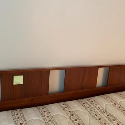 Sale Photo Thumbnail #583: A really cool MCM King set - headboard, side rails and mattress 