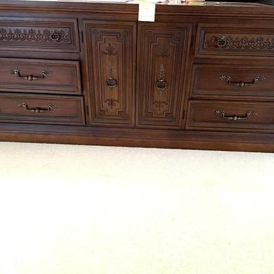 Sale Photo Thumbnail #585: 9 drawer dresser with matching mirror