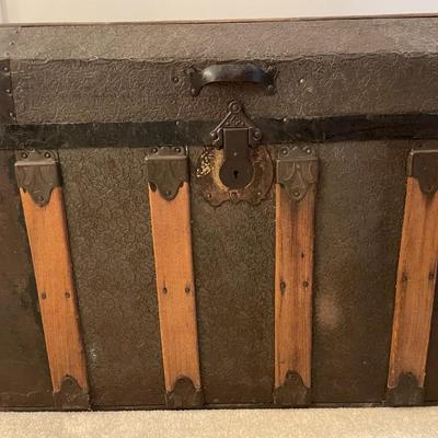 Sale Photo Thumbnail #615: Flat Wood chest with metal top