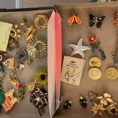 Sale Photo Thumbnail #618: 2 boxes of asst. pins