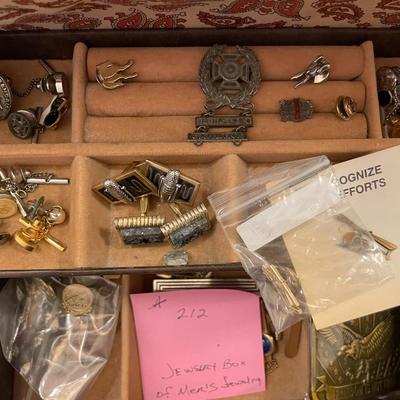 Sale Photo Thumbnail #646: Man's jewelry box plus the contents (ti clips, tie pin, cuff links, and more